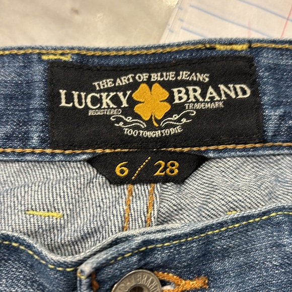 Lucky Brand Riley Cut Off Denim Shorts, size 6/28 - Picture 5 of 10